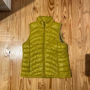 Old Navy Yellow Puffer Vest Women's M